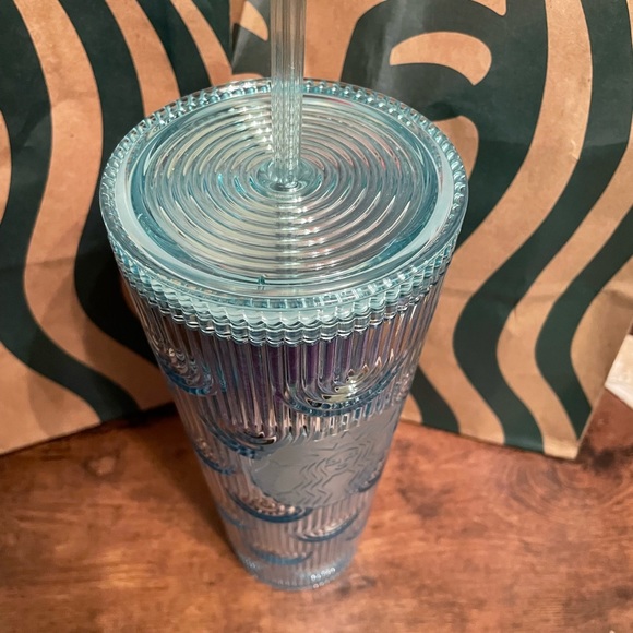 COPY - Starbucks 2022 Spring Green Iridescent Core 24oz Cold Cup Tumbler MERMAID - Picture 3 of 5